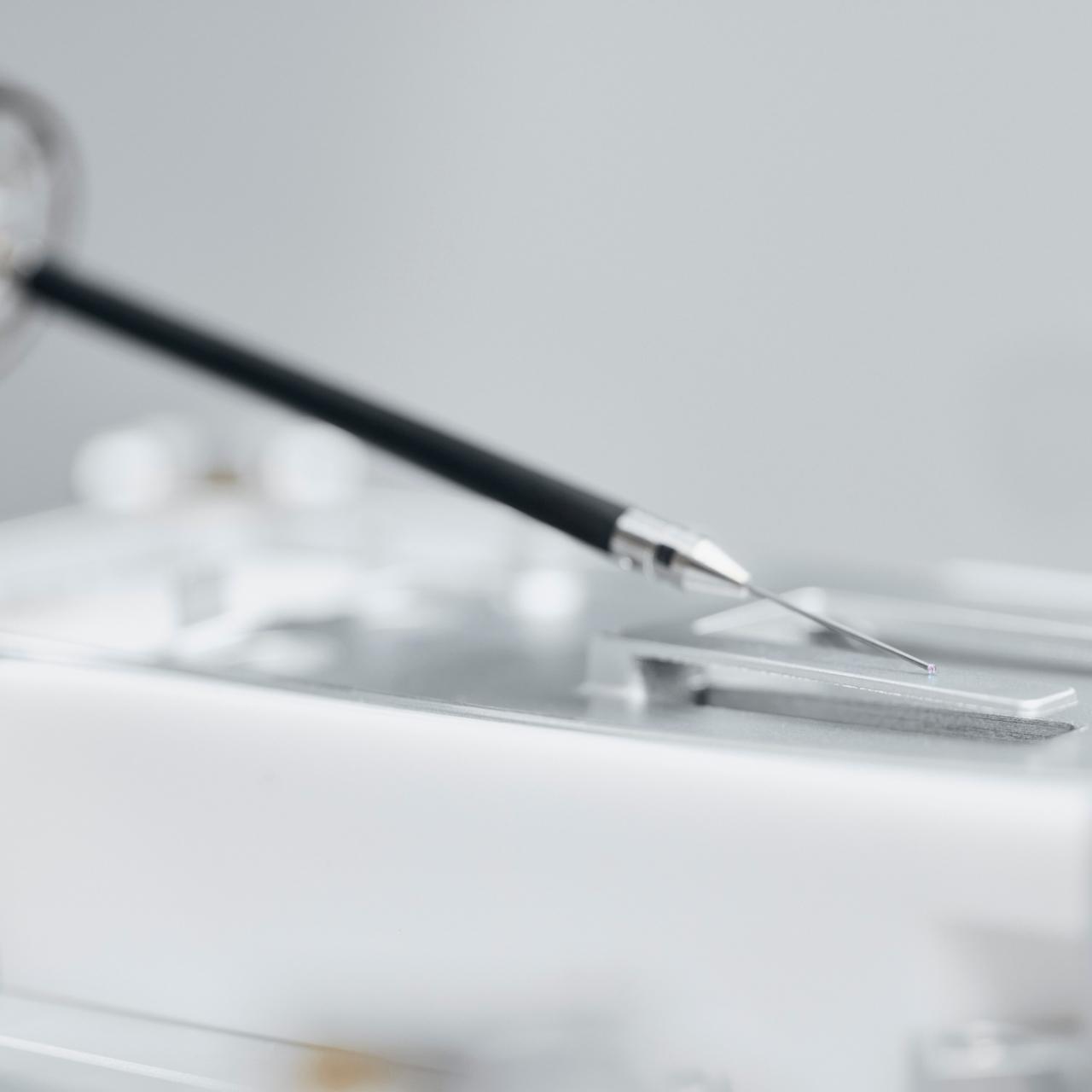 VAST XXT TL1 sensörlü ZEISS SoftTouch Modu, küçük ve esnek bir metal parçanın bükülmeden dokunsal olarak ölçülmesini sağlar.