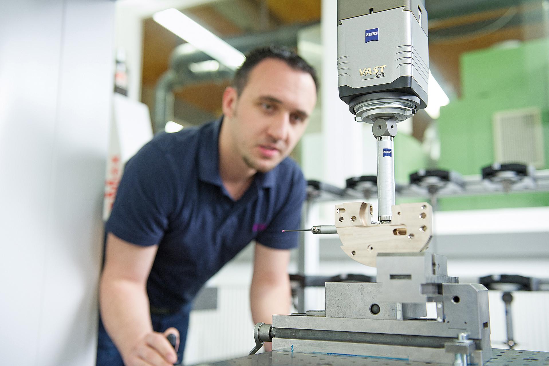 ZEISS VAST XTR gold - Entegre döner eksenli prob