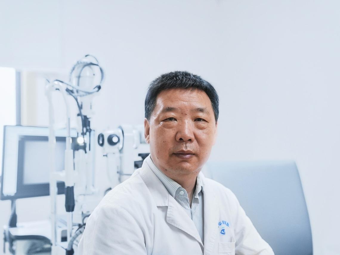 Prof. Guo Haike’nin resmi 