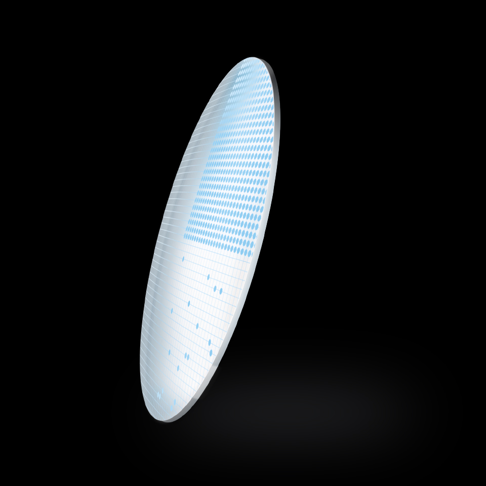 ZEISS'ın standart küresel tek odaklı camları, standart asferik tek odaklı camları ve ClearView tek odaklı camlarını gösteren üç çizim, camın içerdiği optimizasyon noktaları ve kalınlığındaki farkı göstermektedir.